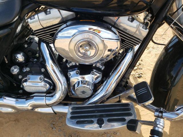 2011 HARLEY-DAVIDSON FLHX 1HD1KBM17BB650298