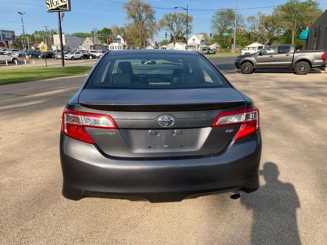 Седаны TOYOTA CAMRY 2012 Серый