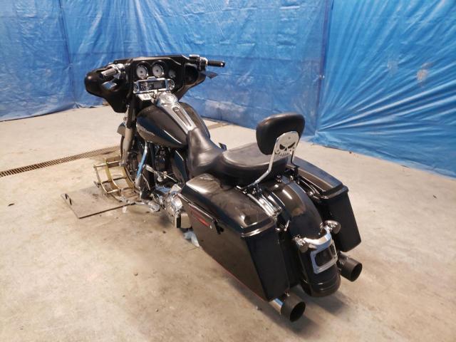 2011 HARLEY-DAVIDSON FLHX 1HD1KB419BB675851
