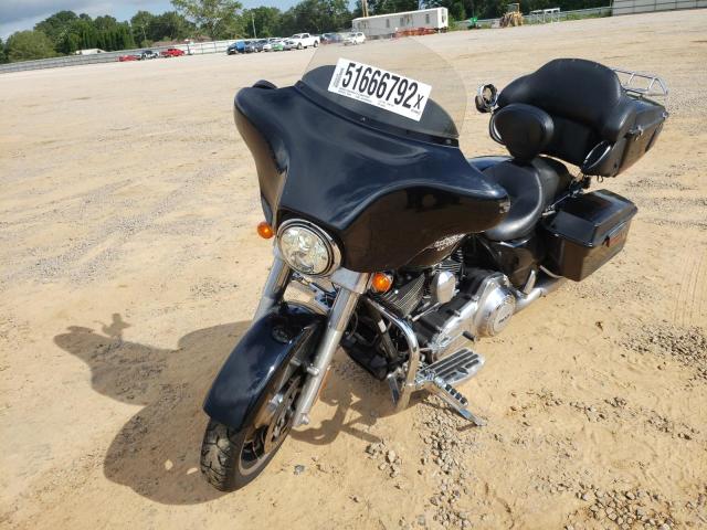 2011 HARLEY-DAVIDSON FLHX 1HD1KBM17BB650298