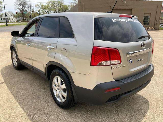 Паркетники KIA SORENTO 2012 silve