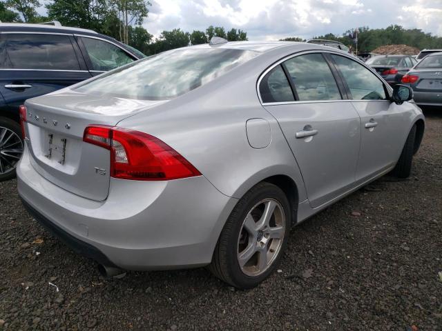 VOLVO S60 2012 SILVER Photo 4