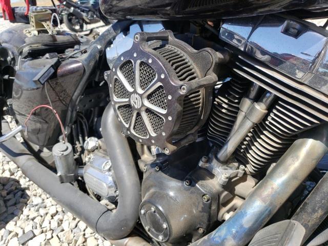 2011 HARLEY-DAVIDSON FLHX 1HD1KBM18BB630447