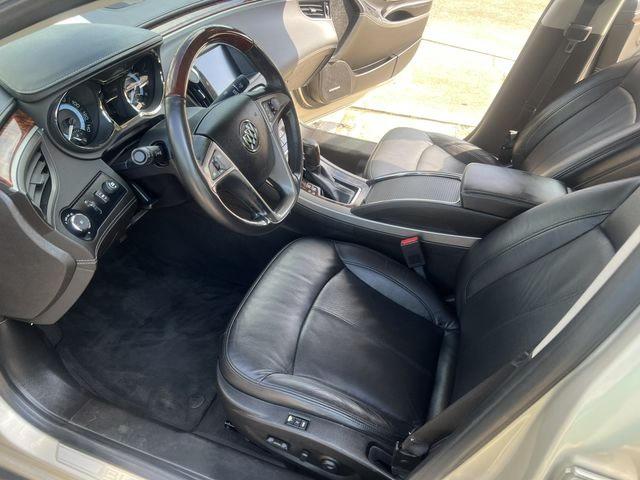 Седаны BUICK LACROSSE 2013 Золотой