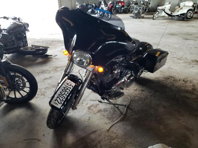2010 HARLEY-DAVIDSON FLHX 1HD1KB416AB606677