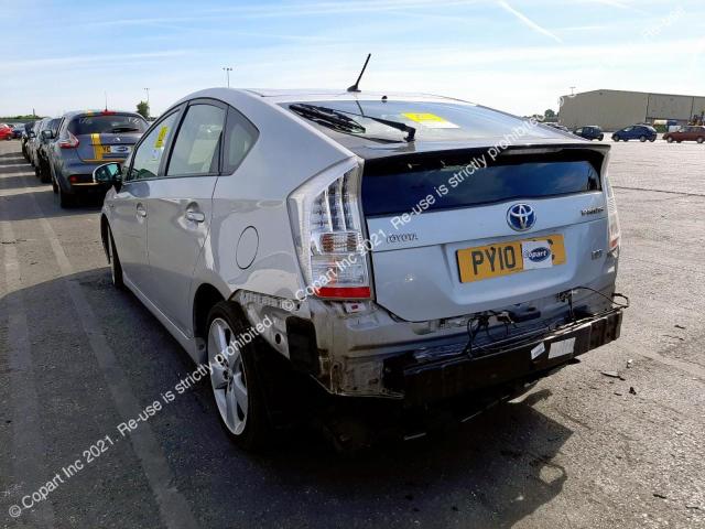 VIN: JTDKN36U005151168 Auction: COPART UK Lot: 51600392 Location: CHESTER JTDKN36U005151168 TOYOTA PRIUS 2010 SILVER Photo 4
