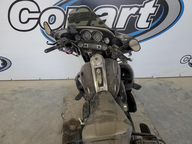 2010 HARLEY-DAVIDSON FLHTCUSE5 1HD1PR823AB957933