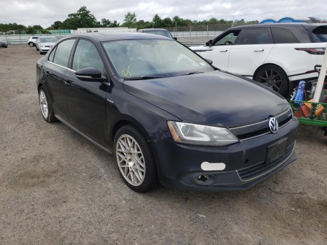Salvage cars for sale from Copart Brookhaven, NY: 2013 Volkswagen Jetta