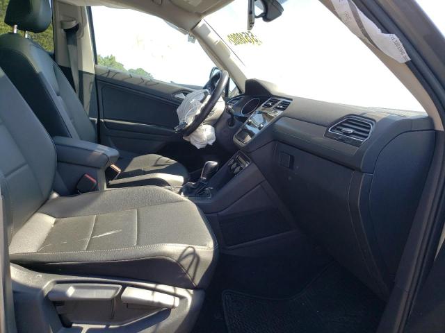 Auction sale of the 2018 VOLKSWAGEN TIGUAN , vin: 3VV2B7AX0JM215577, lot number: 51518002