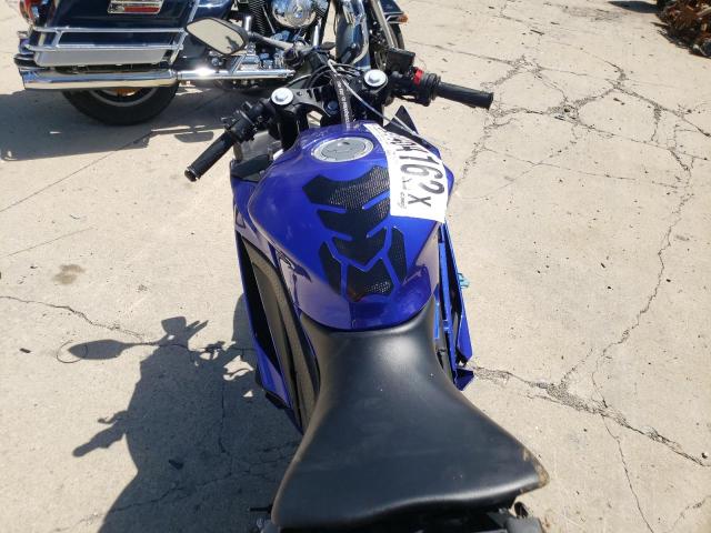 2021 YAMAHA YZFR3 A MH3RH18Y2MK005597