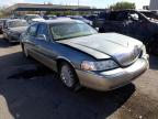 2005 LINCOLN  TOWN CAR