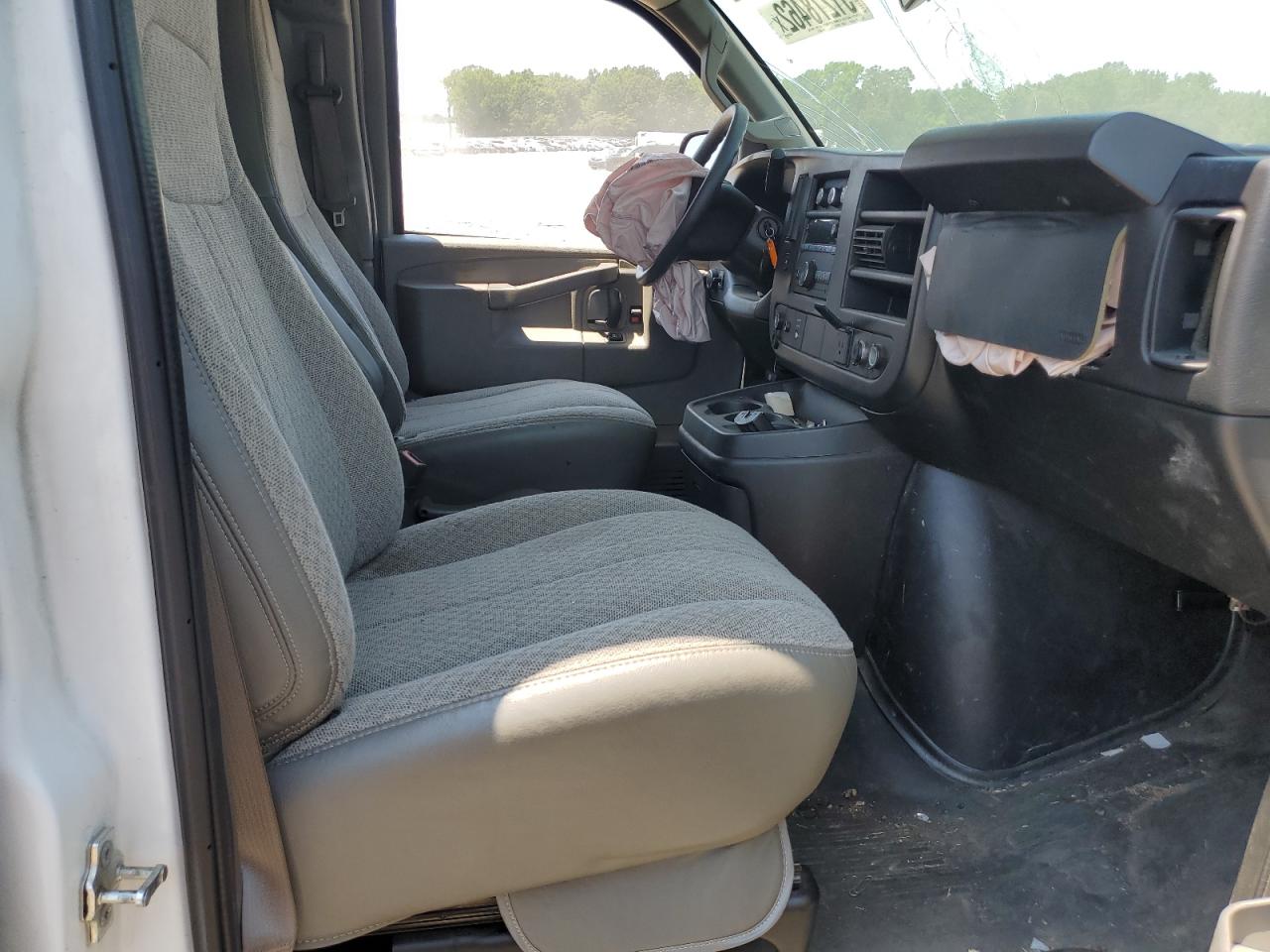 1GCWGAFF2H1332227 CHEVROLET EXPRESS 2017
