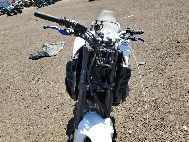 2017 YAMAHA FZ09 JYARN53EXHA001221