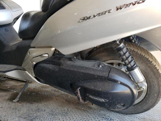 2004 HONDA FSC600 D JH2PF01194K200882