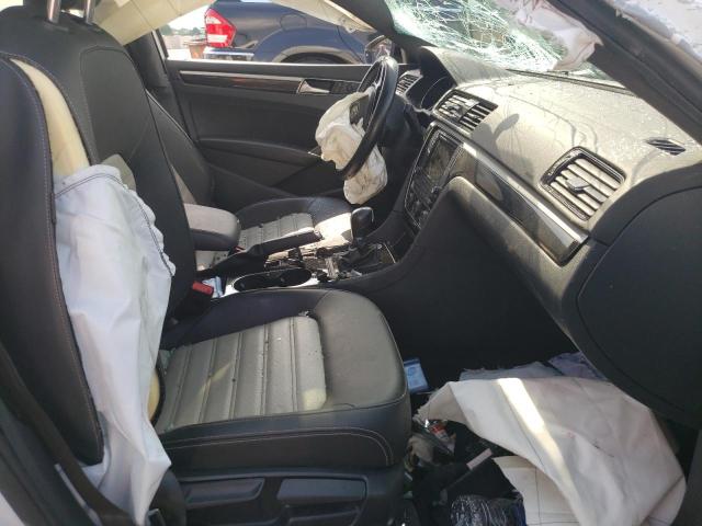 2018 VOLKSWAGEN PASSAT GT 1VWJM7A35JC027296