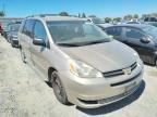 2004 TOYOTA  SIENNA