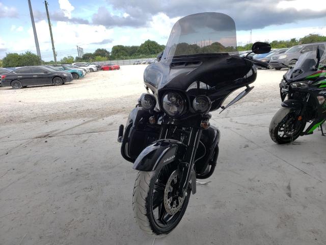 2021 HARLEY-DAVIDSON FLHTK 1HD1KEF19MB622424