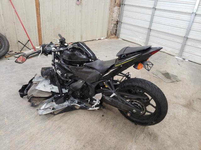 2017 YAMAHA YZFR3 A MH3RH15YXHK002750