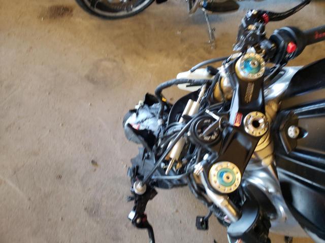2019 APRILIA RSV ZD4KEUA0XKS000003
