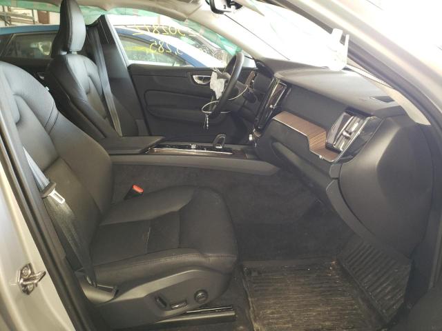2022 VOLVO XC60 B5 MO YV4L12RK6N1926508