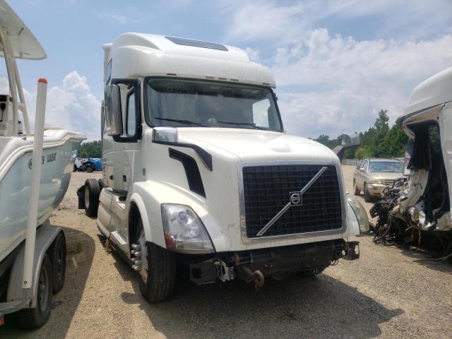 Salvage cars for sale from Copart Sandston, VA: 2015 Volvo VN VNL