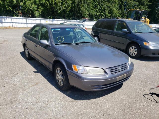 Salvage cars for sale from Copart Arlington, WA: 1998 Toyota Camry LE