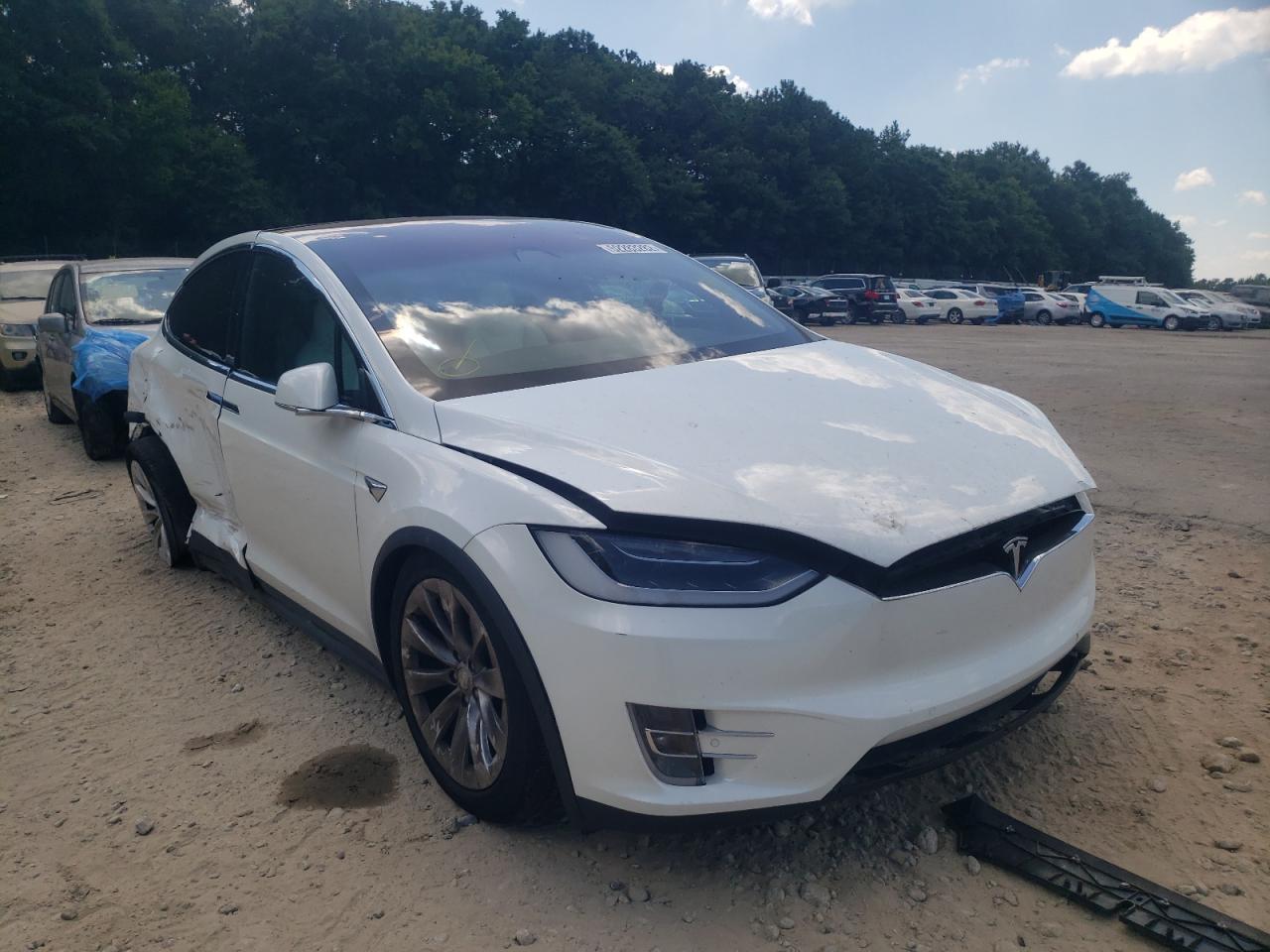 5YJXCBE29JF113931 TESLA MODEL X 2018