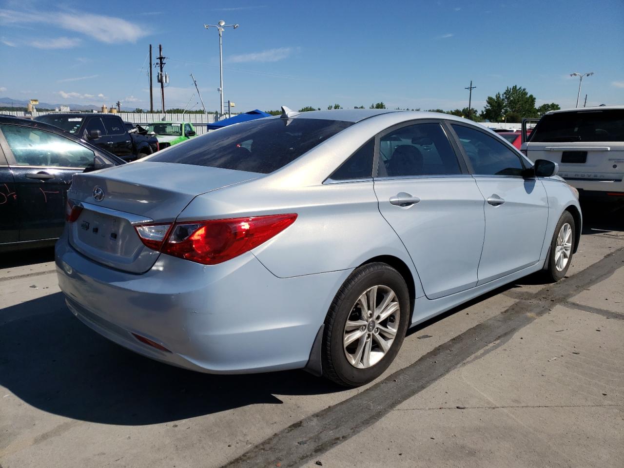 5NPEB4AC0BH241899 2011 Hyundai Sonata Gls