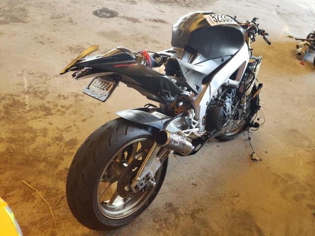 2019 APRILIA RSV ZD4KEUA0XKS000003