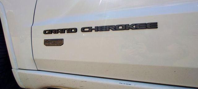 Паркетники JEEP GRAND CHER 2016 Білий