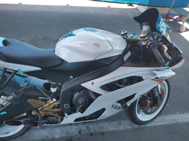 2014 YAMAHA YZFR6 C JYARJ16Y2EA008301
