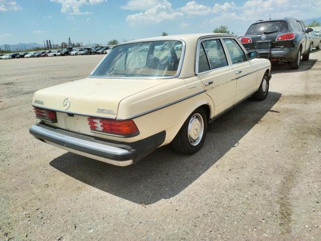 MERCEDES-BENZ 240-CLASS 1979 CREAM Photo 4