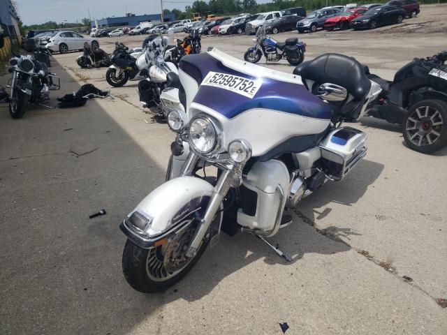 2010 HARLEY-DAVIDSON FLHTCU 1HD1FC419AB668133