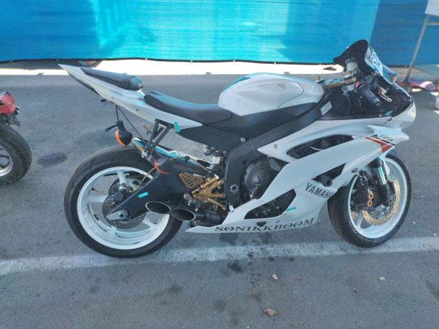 2014 YAMAHA YZFR6 C JYARJ16Y2EA008301