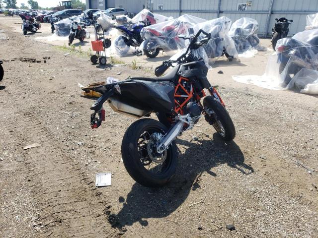 2022 KTM 690 SMC R VBKLSV405NM725106