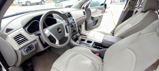 Паркетники CHEVROLET TRAVERSE 2012 Білий