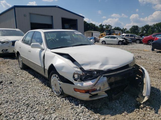 1993 Toyota Camry Le 2.2L for Sale in Ellenwood, GA - Front End