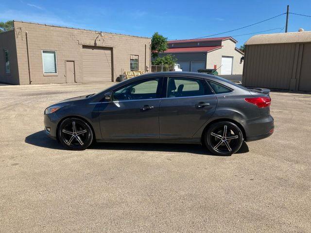 Седаны FORD FOCUS 2015 Серый