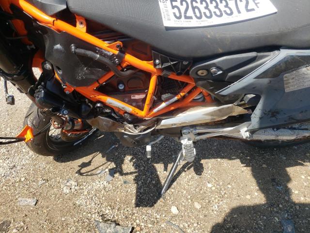 2022 KTM 690 SMC R VBKLSV405NM725106