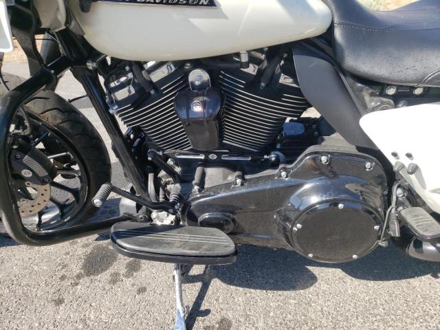 2018 HARLEY-DAVIDSON FLTRXS ROA - 1HD1KTC36JB630938