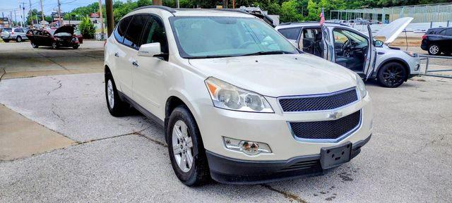 Паркетники CHEVROLET TRAVERSE 2012 Білий