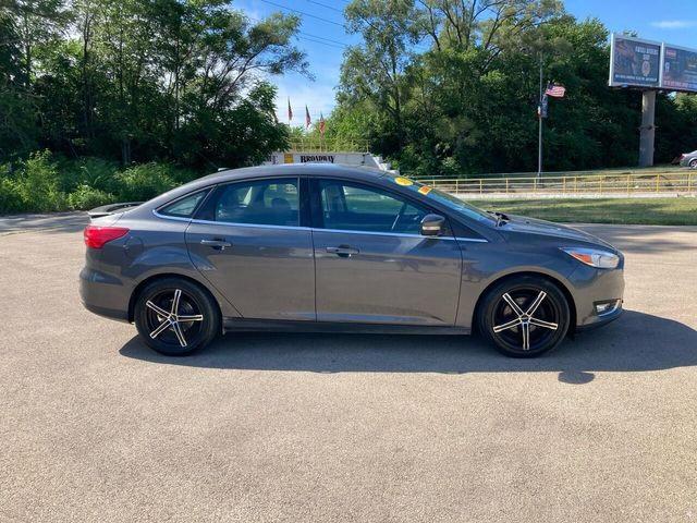 Седаны FORD FOCUS 2015 Серый