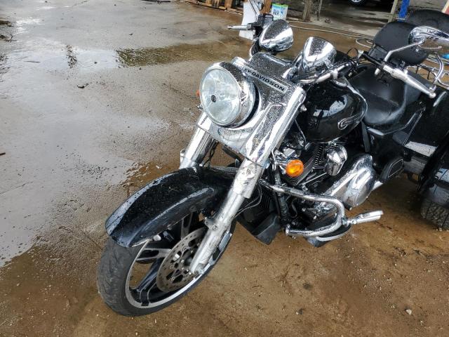 2017 HARLEY-DAVIDSON FLRT FREE 1HD1MCC15HB860103