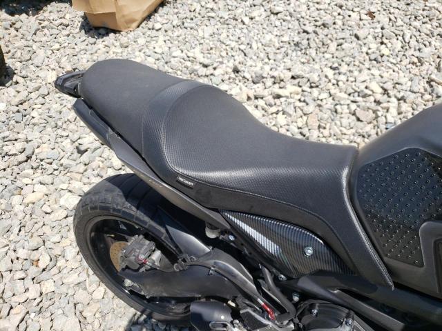 2015 YAMAHA FZ09 JYARN33E5FA007719