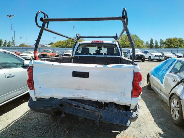 2016 TOYOTA TUNDRA SR 5TFNY5F19GX210335