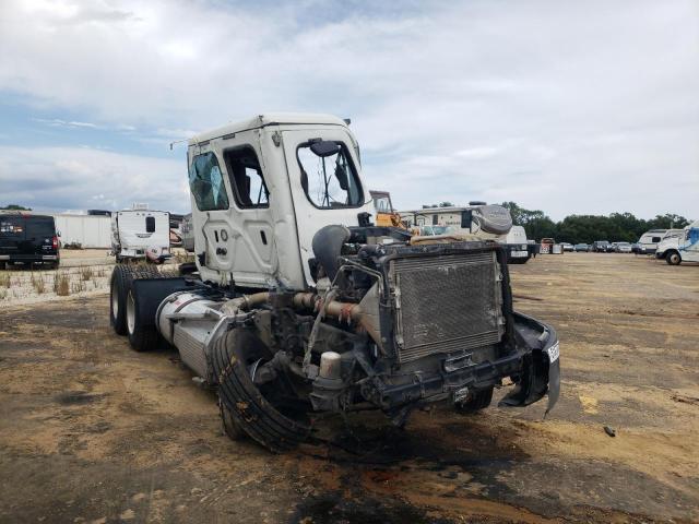 Salvage cars for sale from Copart Theodore, AL: 2018 Freightliner Cascadia 1