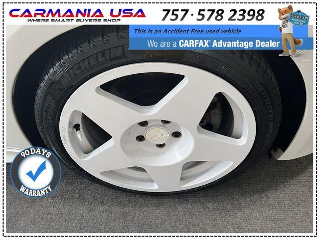 Хэтчбеки FORD FOCUS 2016 Белый