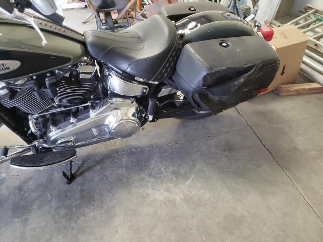 2021 HARLEY-DAVIDSON FLHC 1HD1YAJ19MB046851