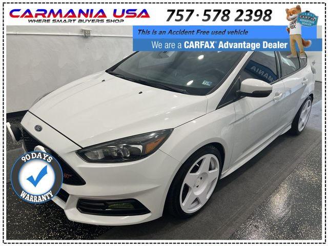 Хэтчбеки FORD FOCUS 2016 Белый