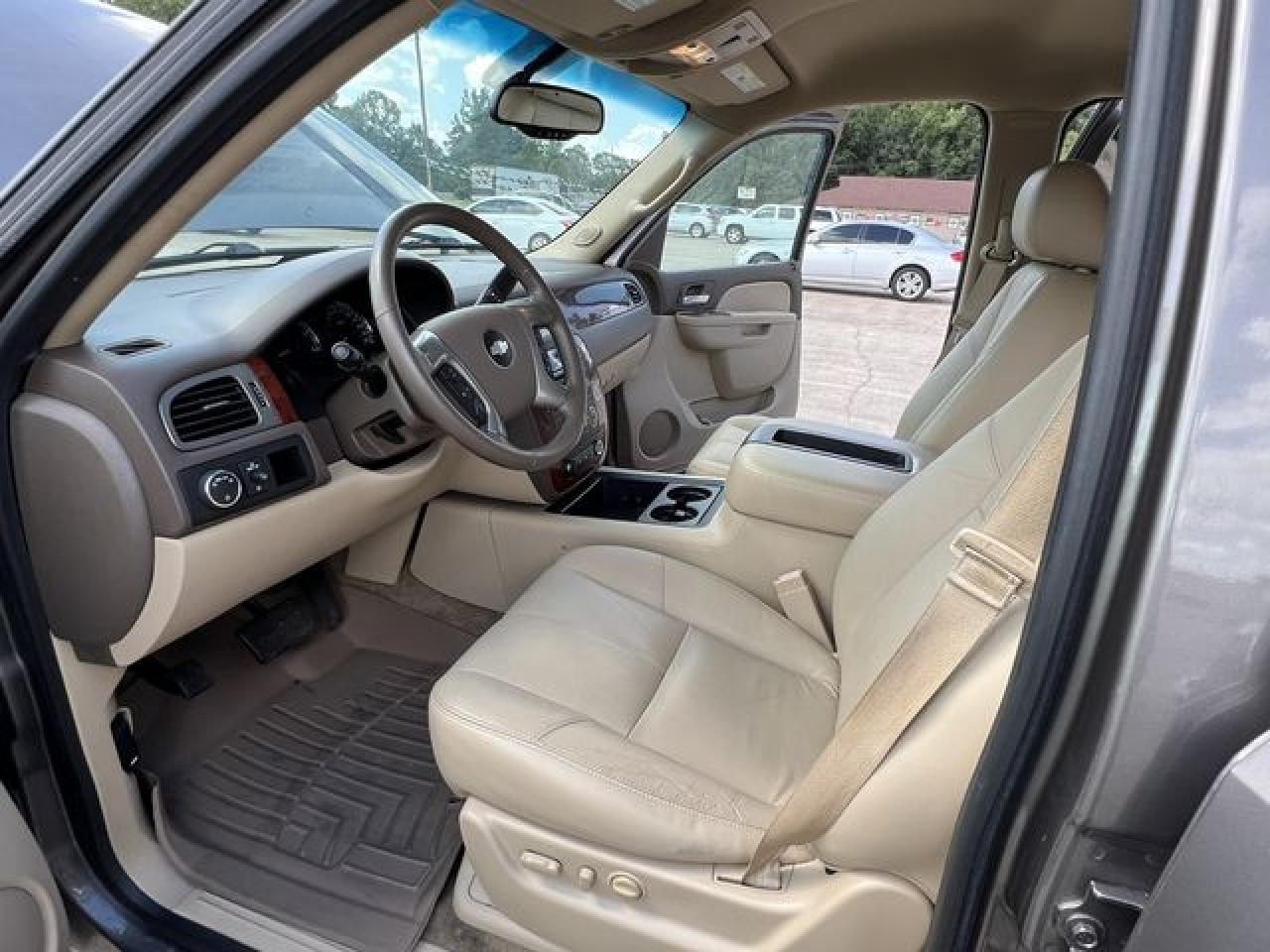 2013 Chevrolet Tahoe C1500 Lt VIN: 1GNSCBE07DR217204 Lot: 53375792